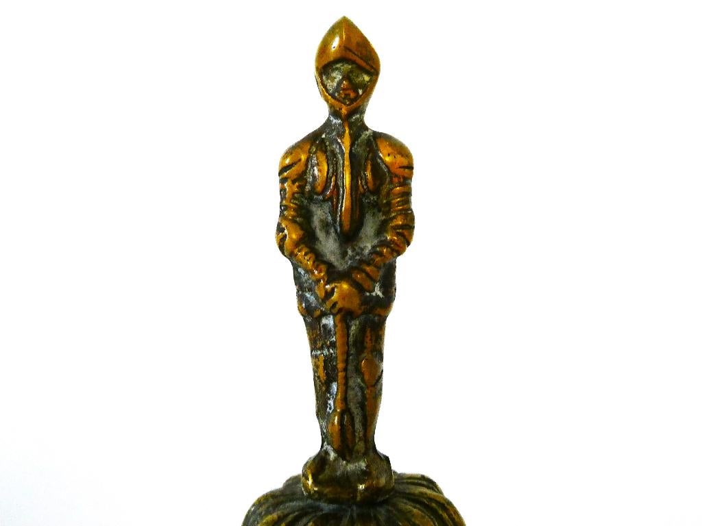 Bronzen tafelbel / handbel met middeleeuwse ridder in harnas, Antiek en Kunst, Ophalen of Verzenden, Brons