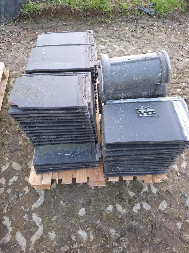 Dakpannen vlak zwart, Ophalen, Steen of Klei, 15 m² of meer, Dakpannen