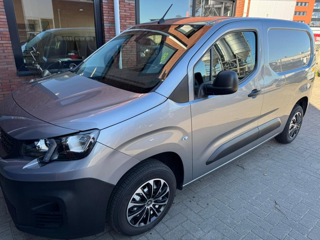Peugeot Partner 1.5 Bluehdi 100pk S&S 650kg 3-zits 2022, Voorwielaandrijving, Euro 6, 4 cilinders, Bedrijf