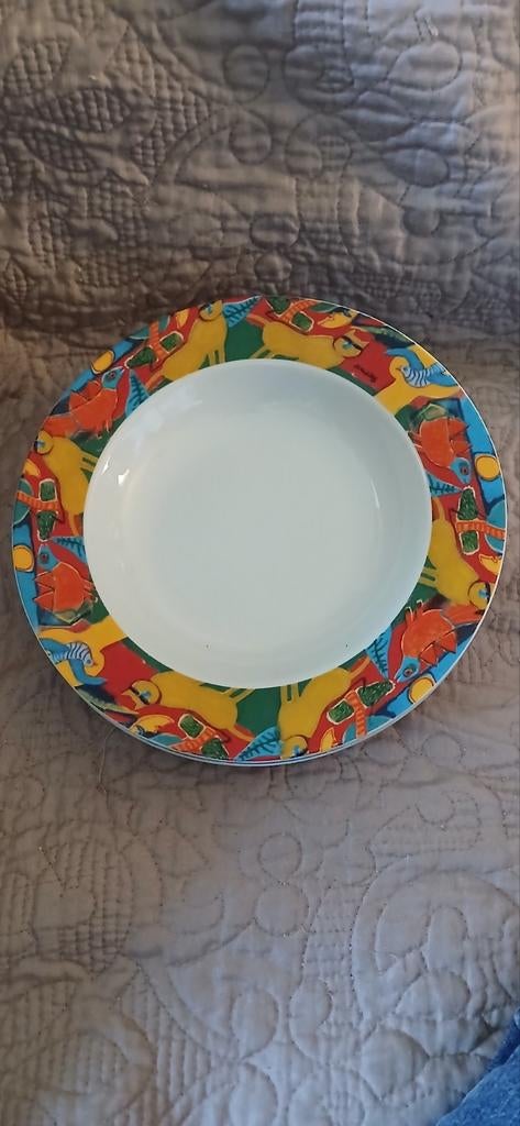 4 diepe borden, Corneille L'été Commençant, Ophalen of Verzenden, Zo goed als nieuw, Bord(en), Overige stijlen