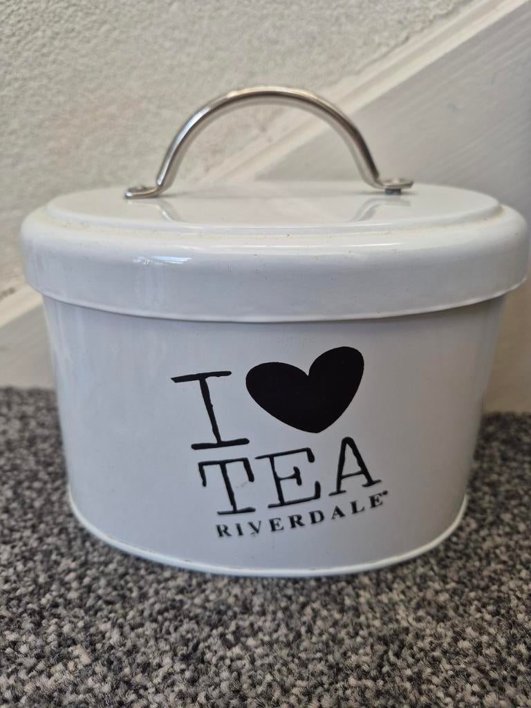 Riverdale Tea bewaardoos, Ophalen of Verzenden, Zo goed als nieuw, Overige materialen, Pot, Bus of Blik