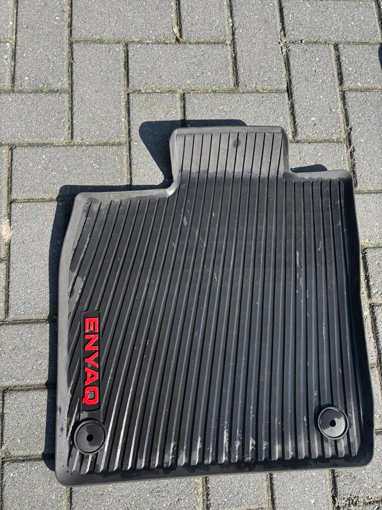 Automatten Skoda Enyaq, Auto diversen, Automatten, Ophalen, Zo goed als nieuw