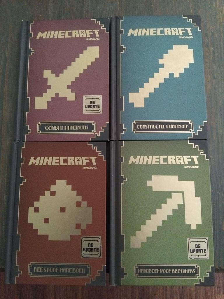 Minecraft Handboeken Collectie - 4 delen, Boeken, Ophalen of Verzenden, Zo goed als nieuw, Non-fictie