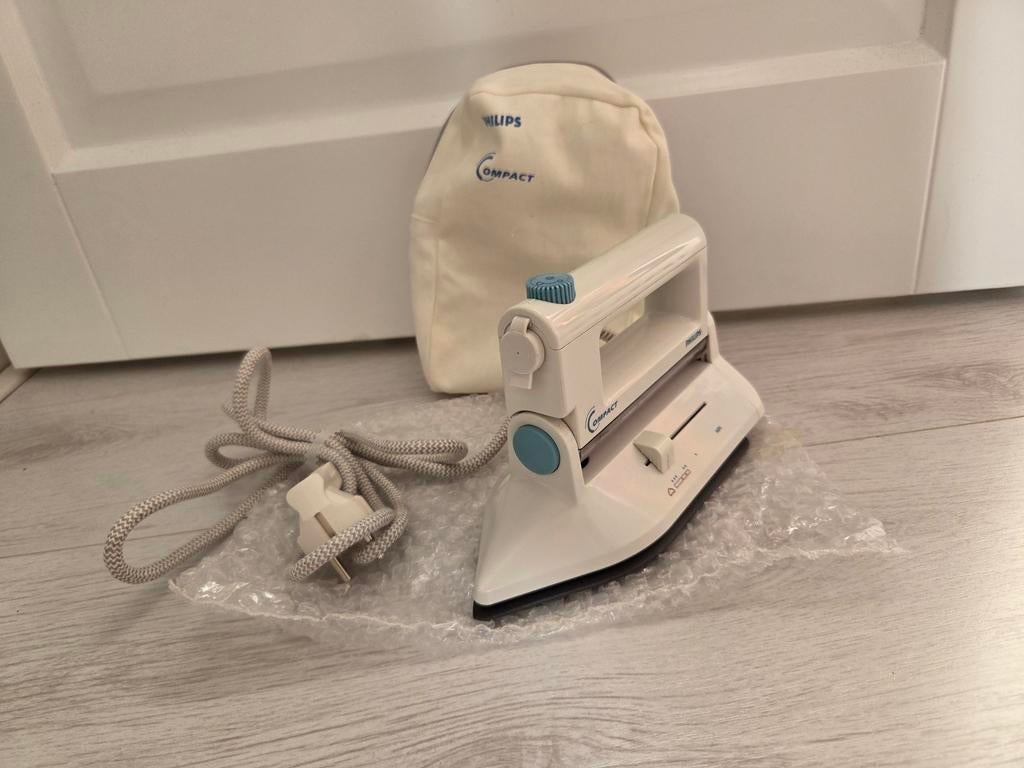 Philips reisstrijkijzer - Geheel nieuw, alleen ophalen, Witgoed en Apparatuur, Strijkijzers en Strijkplanken, Ophalen, Nieuw, Strijkijzer met snoer