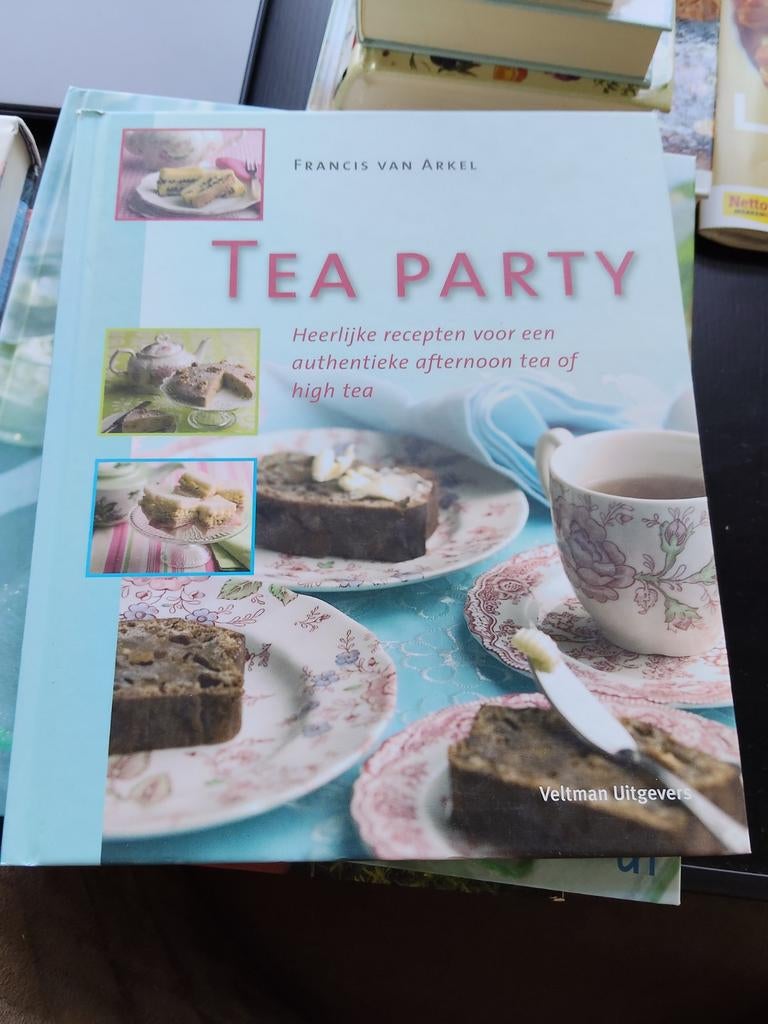 Tea Party kookboek, Ophalen of Verzenden, Zo goed als nieuw, F. van Arkel