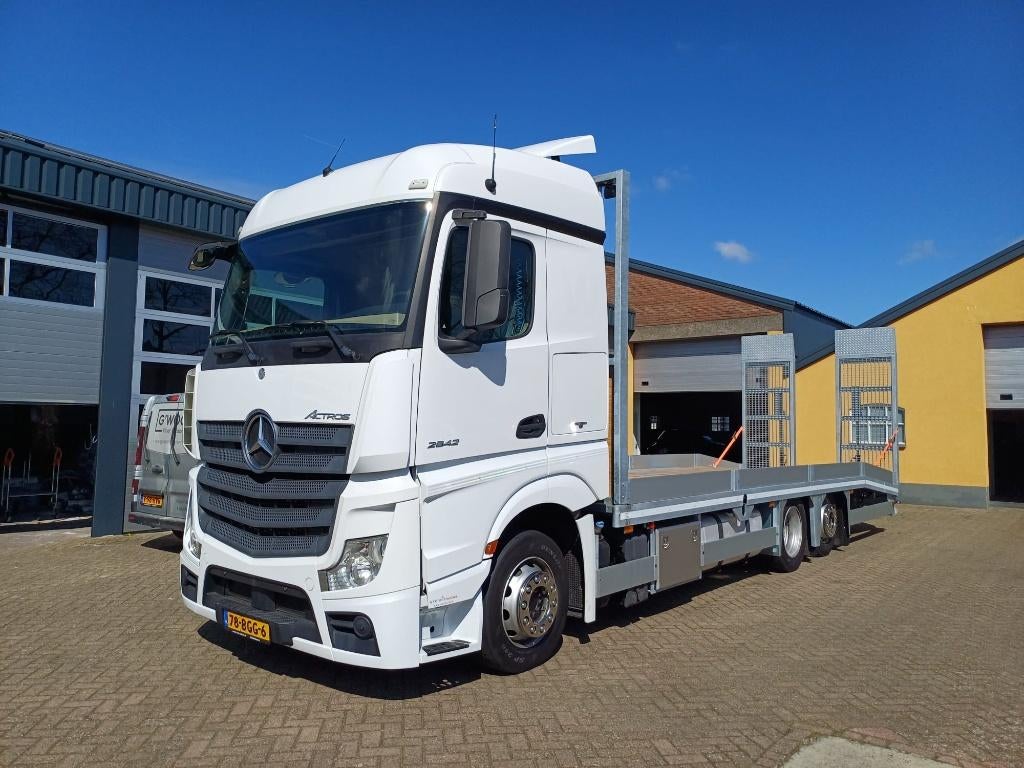 Mercedes Actros oprijauto Euro 6 6x2, Auto's, Vrachtwagens, Bedrijf, Mercedes-Benz, Diesel, Euro 6, Automaat, Wit, Stof, Achterwielaandrijving