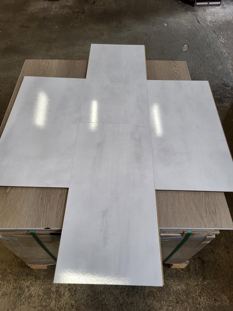 Laminaat - Hoogglans Tegellaminaat 100 m2 (Nieuw), Ophalen of Verzenden, Nieuw, 75 m² of meer, Laminaat