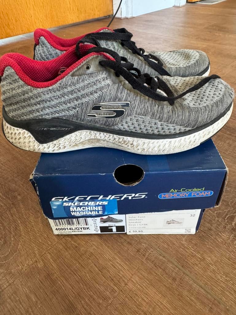 * koopje * Mooie skechers schoenen mt 32 in prima staat, Meisje, Schoenen, Ophalen of Verzenden, Zo goed als nieuw