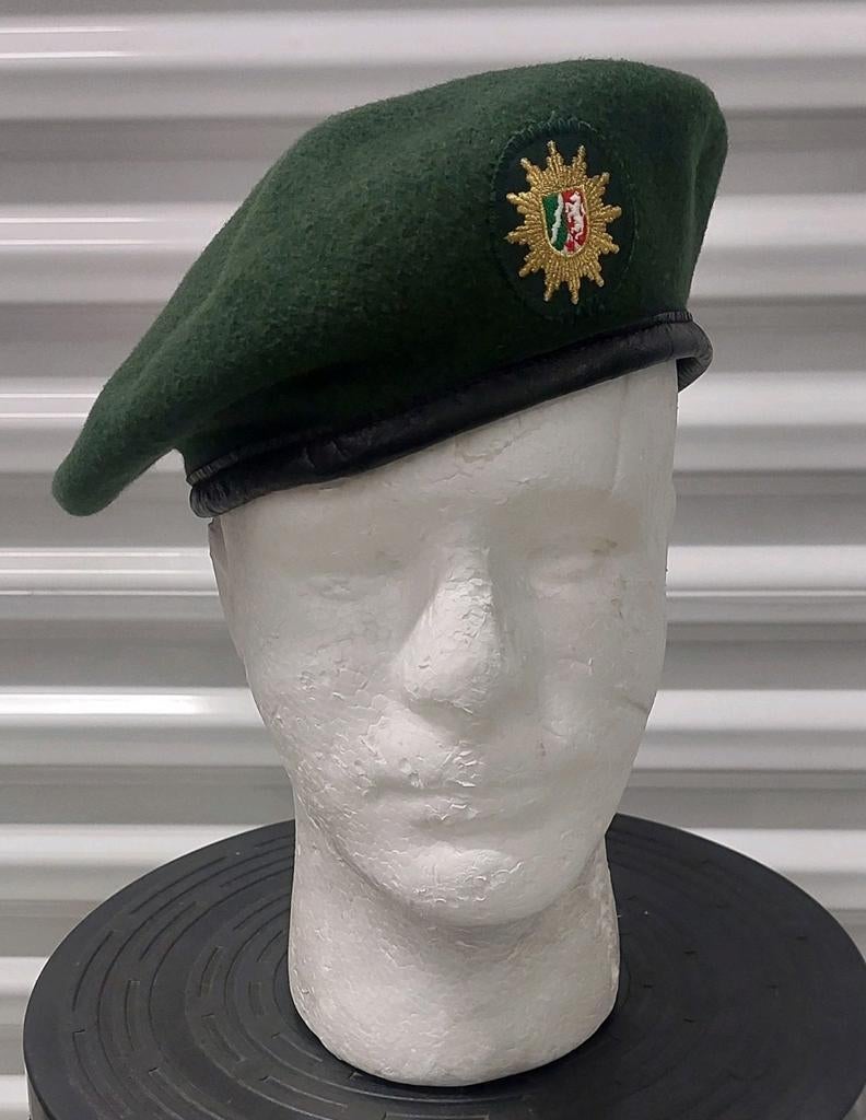 Baret Polizei Nordrhein-Westfalen, Verzamelen, Ophalen of Verzenden, Overige soorten, Duitsland, Helm of Baret