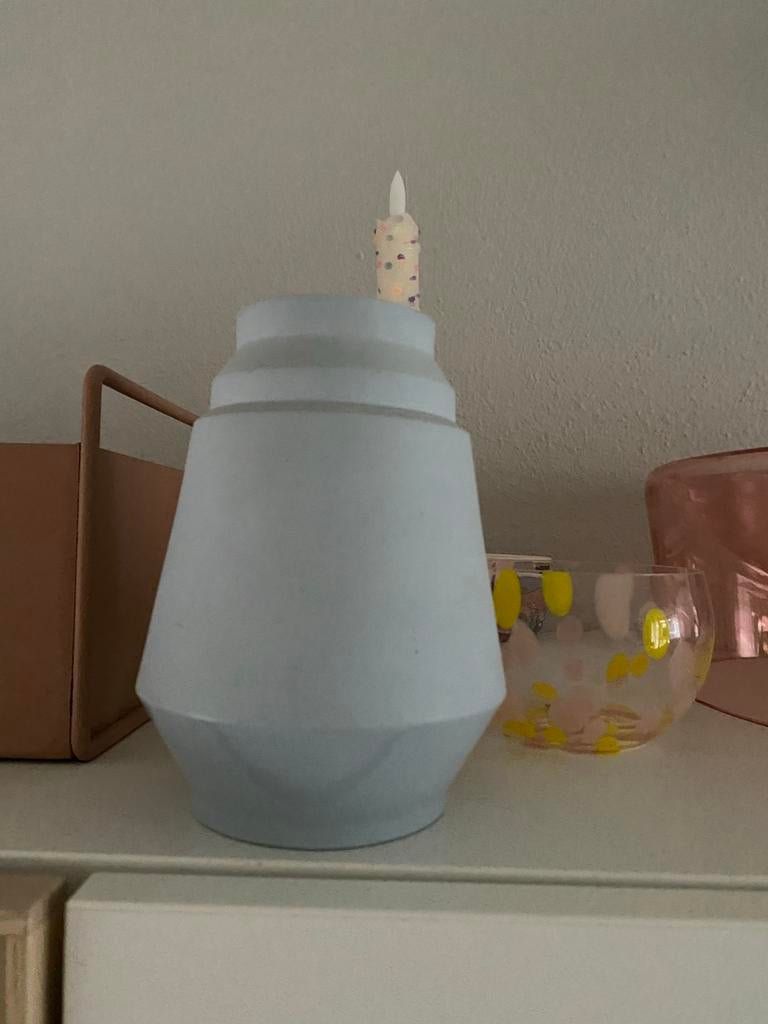 Keramiek vaasje van Hella Duijs lichtblauw, Ophalen of Verzenden