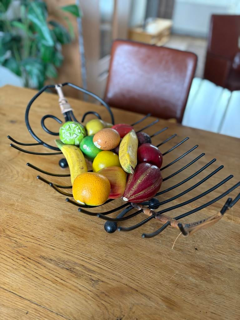 Decoratieve Fruitschaal met Houten Fruit, Meerkleurig, Overige stijlen, Ophalen of Verzenden, Zo goed als nieuw