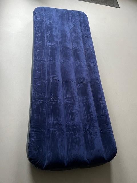 Intex Luchtbed, 1-Persoons, Ophalen of Verzenden, Zo goed als nieuw, 1-persoons