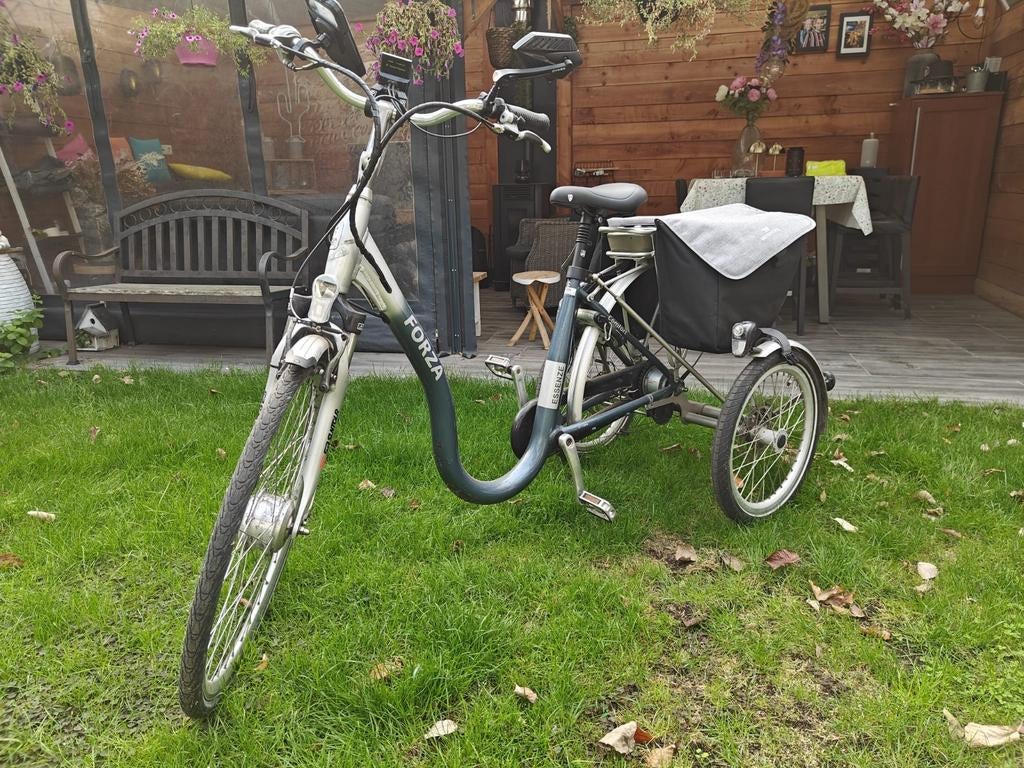 Elektrische driewieler - Nieuwe accu, weinig gebruikt, Fietsen en Brommers, Ophalen