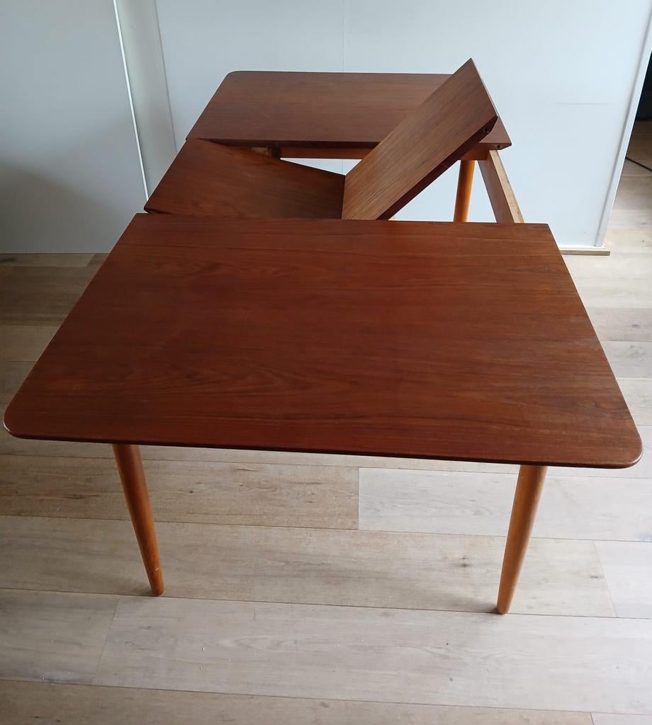 Vintage uitschuifbare eettafel, Huis en Inrichting, Tafels | Eettafels, Ophalen, Gebruikt, 50 tot 100 cm, 150 tot 200 cm