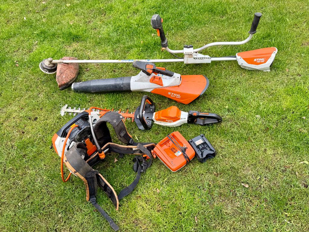 Stihl Tuinmachines op accu,  set bosmaaier heggenschaar, Ophalen, Gebruikt, Overige soorten, STIHL
