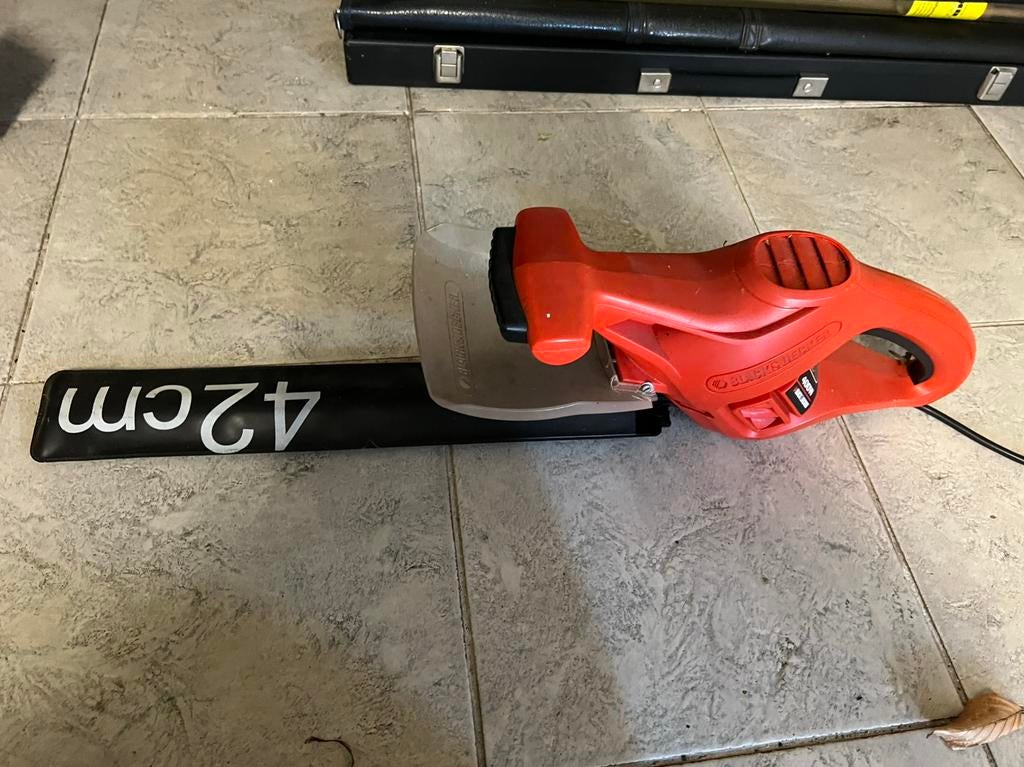 Black& Decker Heggenschaar, Ophalen of Verzenden, Zo goed als nieuw, Elektrisch