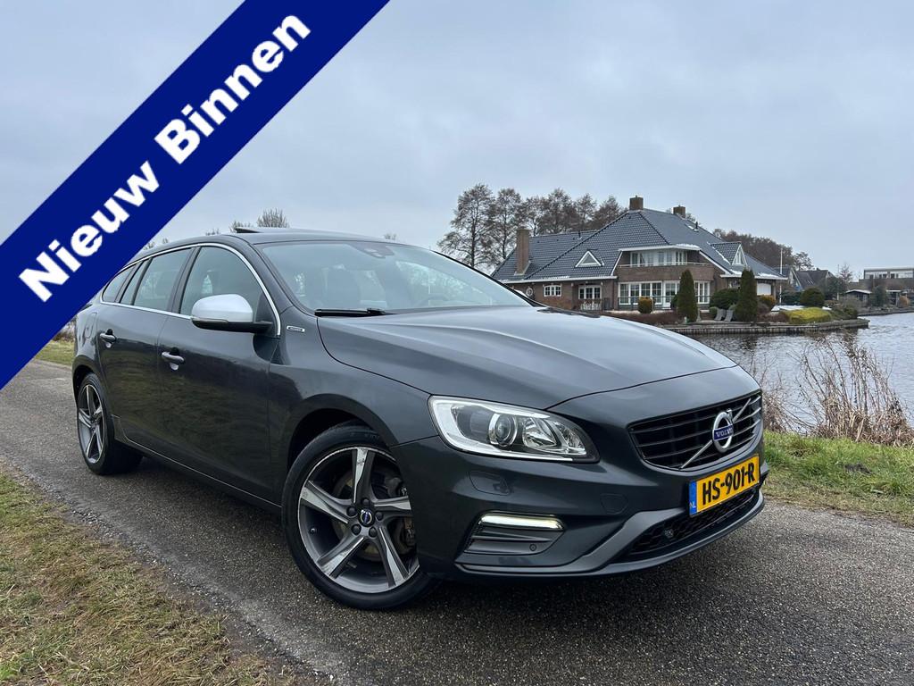 Volvo V60 2.4 D6 Twin Engine R-Design Schuifdak/ Afneembare, Auto's, Volvo, Automaat, 68 pk, Lichtsensor, Vierwielaandrijving