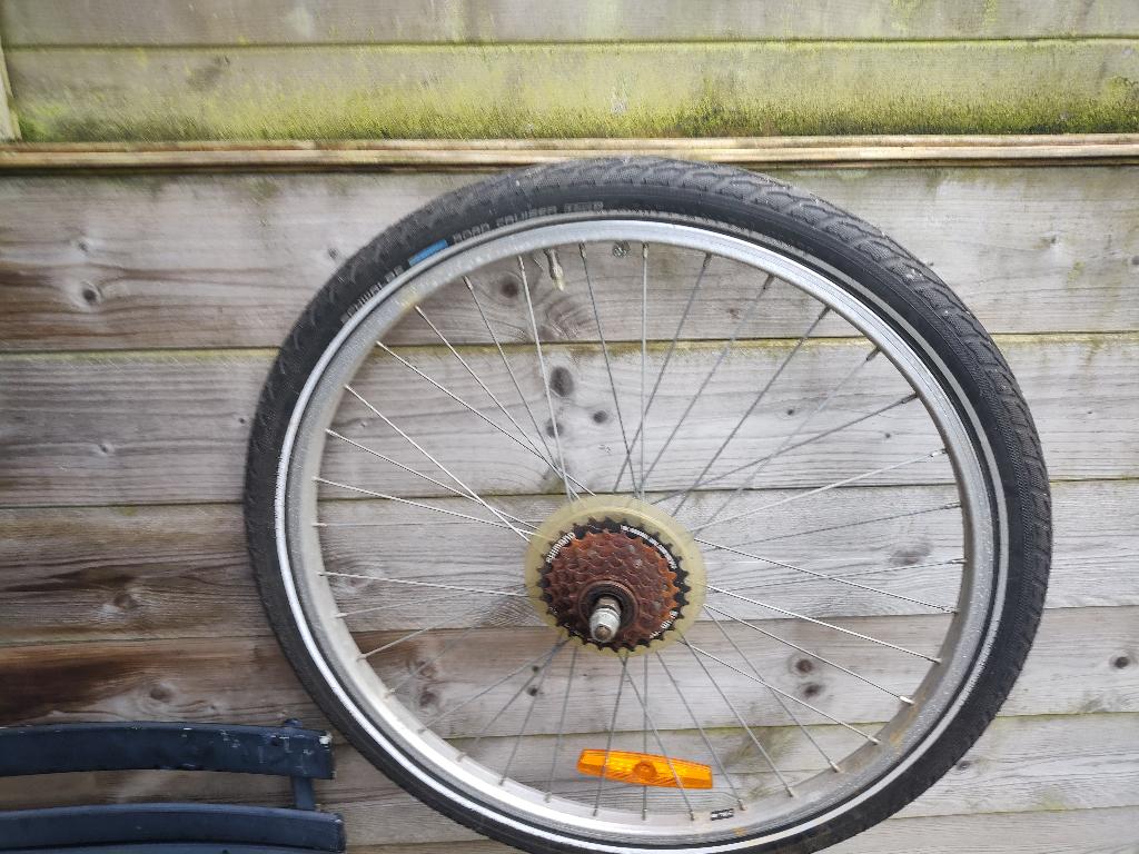 24 inch achterwiel met 6 versnellingen, Minder dan 45 cm, Ophalen, Gebruikt, Overige merken