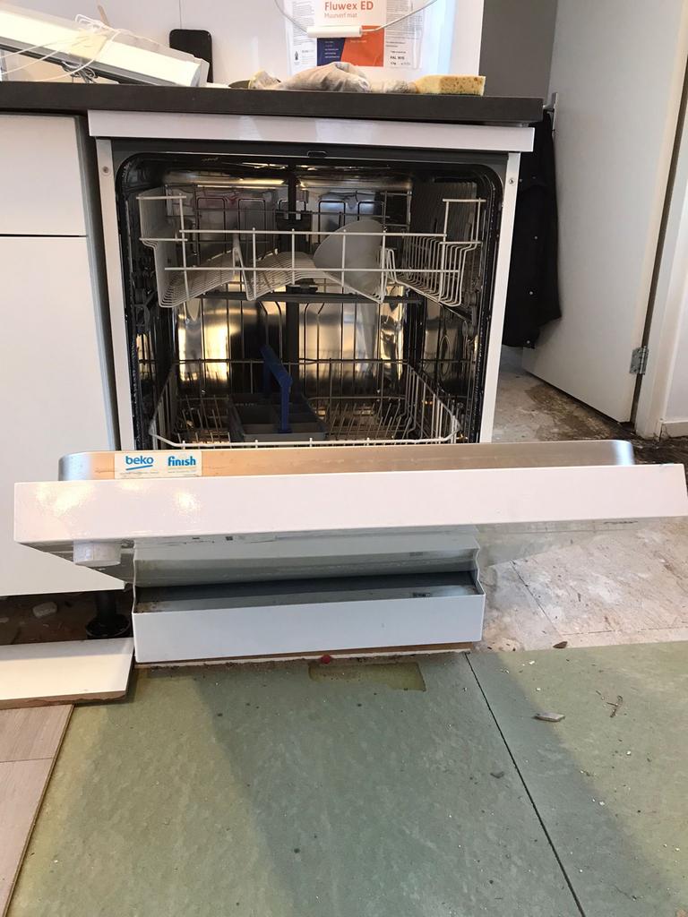 Beko vaatwasser - 5 jaar oud, zeer goede staat, Witgoed en Apparatuur, Ophalen, Gebruikt, 60 cm of meer, Vrijstaand