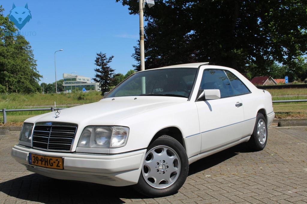 Mercedes-Benz E-Klasse 220 Elegance *94000KM!* ALS NIEUW! Vo, Auto's, Voorwielaandrijving, Stof, 2199 cc, 150 pk