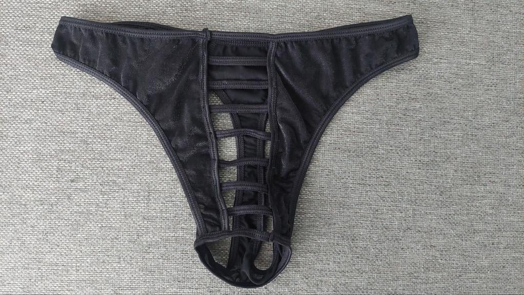 Zwarte slip met open kruis - Maat S/M, Ophalen of Verzenden