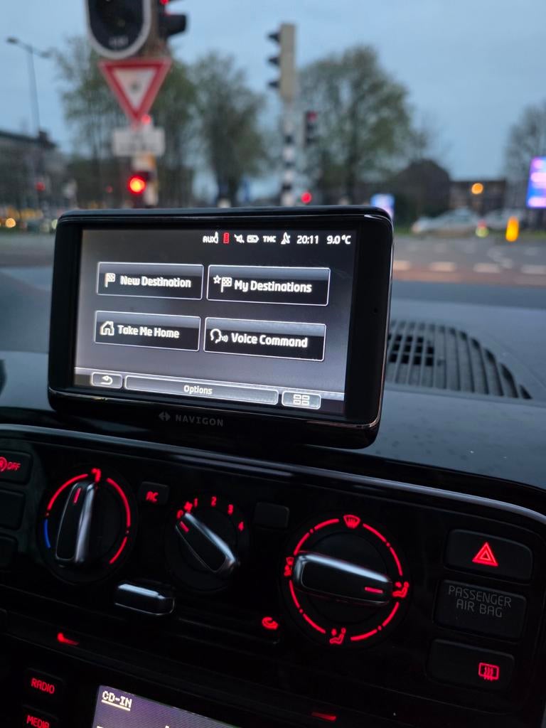 Navigatie voor Volkswagen Up! - Navigon, Ophalen of Verzenden, Zo goed als nieuw