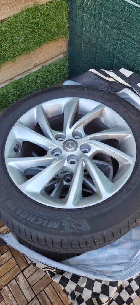 Opel Astra K & J Velgen ONBESCHADIGD!! + NIEUWE BANDEN!!, Auto-onderdelen, Banden en Velgen, Velg(en), 16 inch, Nieuw, Zomerbanden