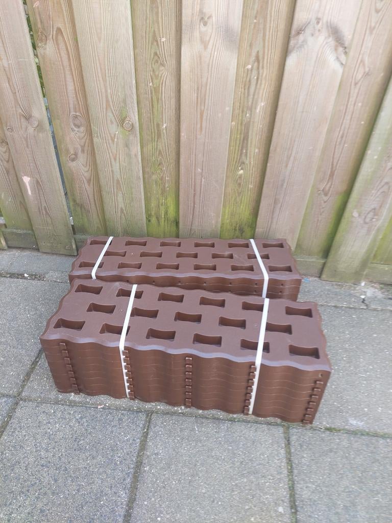 Nieuwe bruine kunststof grastegels/klinkers, Ophalen, Kunststof, Overige typen, Nieuw