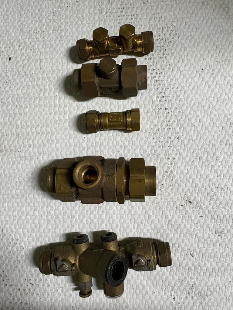 Terugslagklep, meerdere stuks., Doe-het-zelf en Verbouw, Buizen en Afvoer, Pvc, Overige typen, Ophalen of Verzenden, Zo goed als nieuw