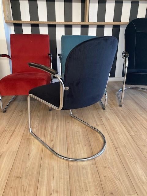 8 Gispen 413 RL stoelen, chroom, nieuwe zwarte ribstof, Zwart, Design, Zo goed als nieuw, Stof