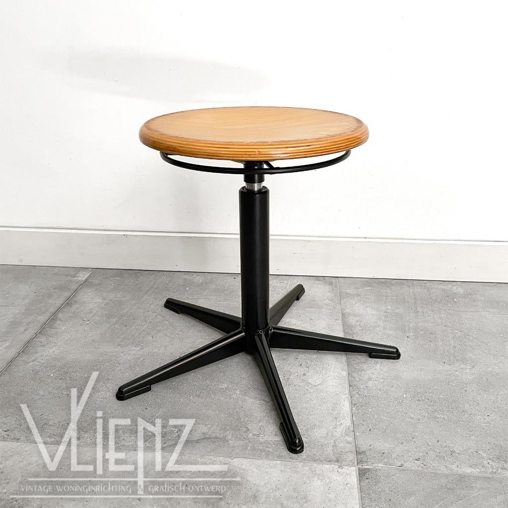 Vintage, industriële kruk, atelierkruk, hoogte verstelbaar, Ophalen, Gebruikt, -, -