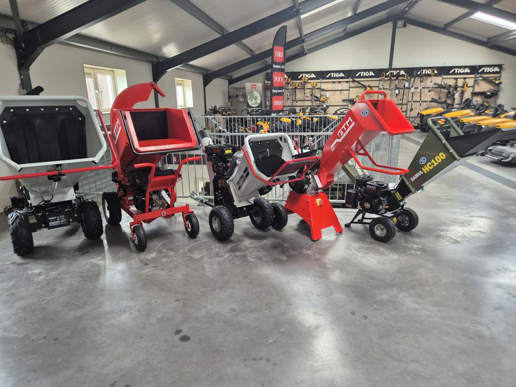JCC aanbieding: Ruim assortiment Hakselaars voorraad!, Info@jcctuinenparkmachines.nl, Benzine, Nieuw, JCC tuin en parkmachines