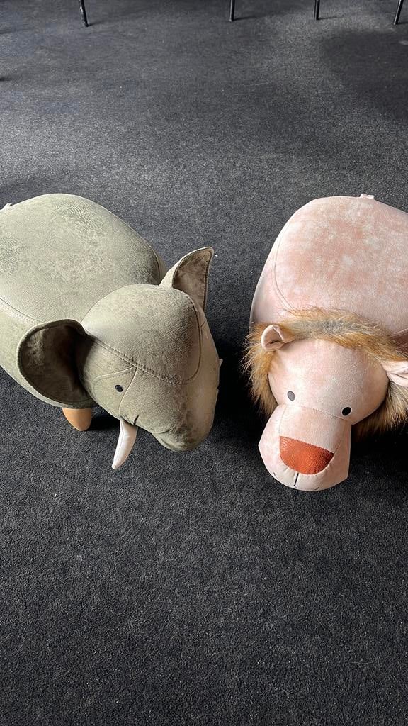 Dieren krukjes olifant en leeuw, Ophalen, Zo goed als nieuw