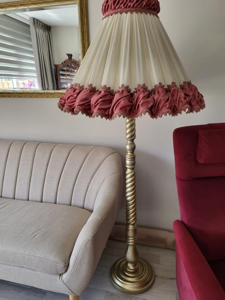 Antieke schemerlamp, Ophalen