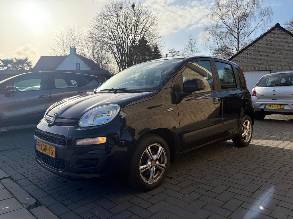 Fiat Panda 0.9 Twinair Airco 5DRS 2014 108Dkm nap logisch, Auto's, 31 €/maand, Panda, Zwart, Origineel Nederlands