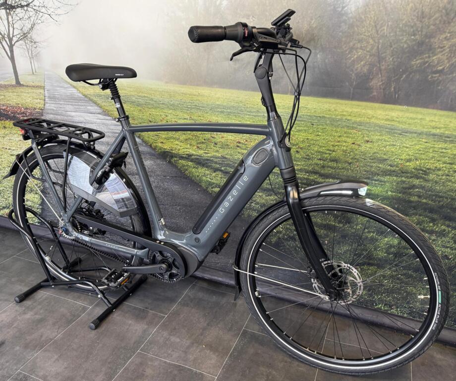 NIEUW Gazelle Grenoble C5 Smart | AANBIEDING | €3999 → €3199, Koninklijke Gazelle N.V., Wilhelminaweg 8 6951 BP Dieren Nederland