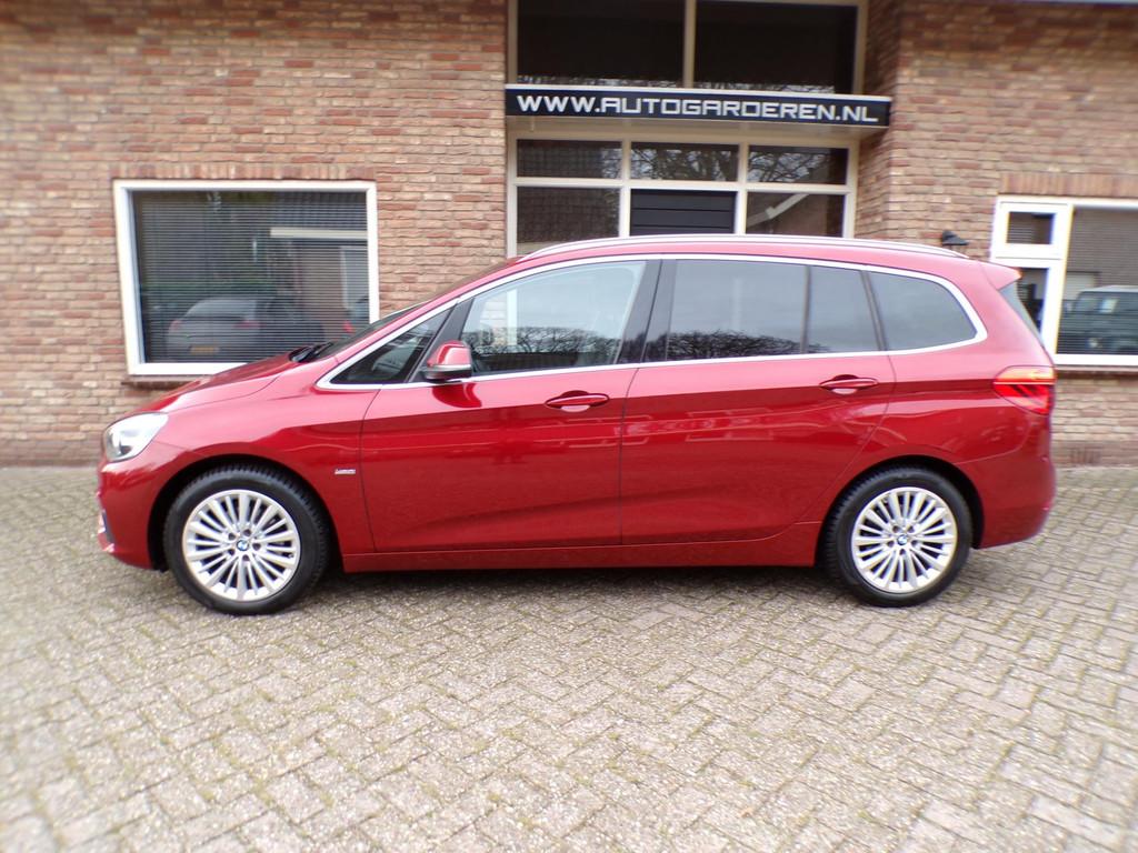 BMW 2-serie Gran Tourer 218d Automaat / Leder / Navi / Panor, Auto's, BMW, 136 pk, 4 cilinders, 2-Serie Gran Tourer, 23 km/l