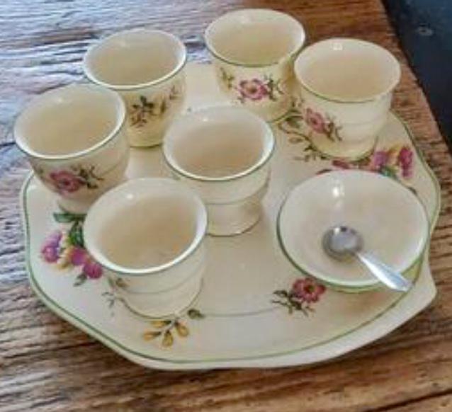 Gevraagd ‘t Molentje ‘Wilde roos’ eierdopjes, Antiek en Kunst, Ophalen of Verzenden