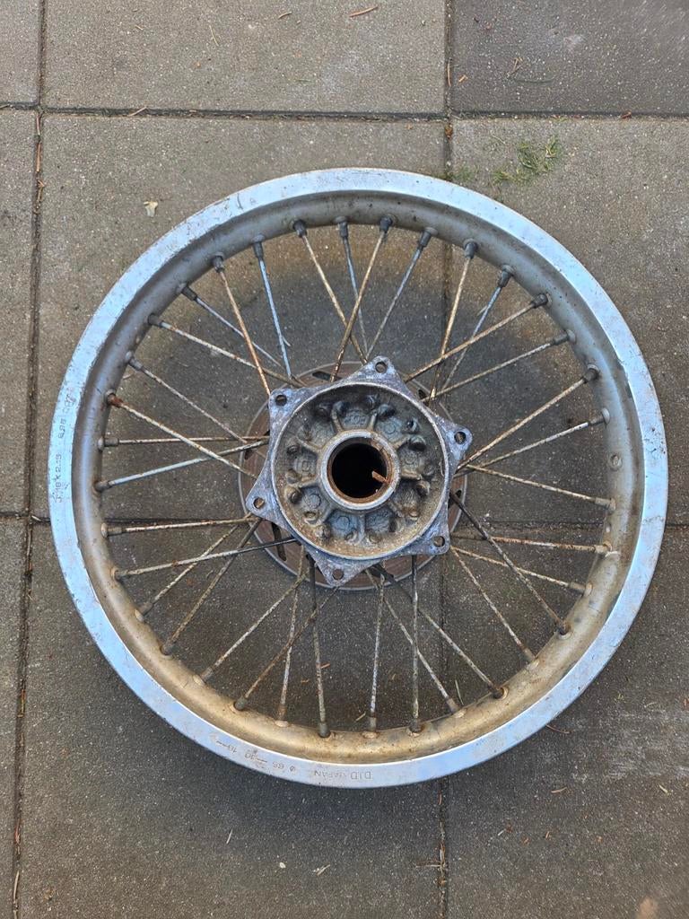 Achterwiel KTM SC 640 bj 2000 - Naaf beschadigd, Motoren, Onderdelen | Overige, Ophalen of Verzenden, Gebruikt