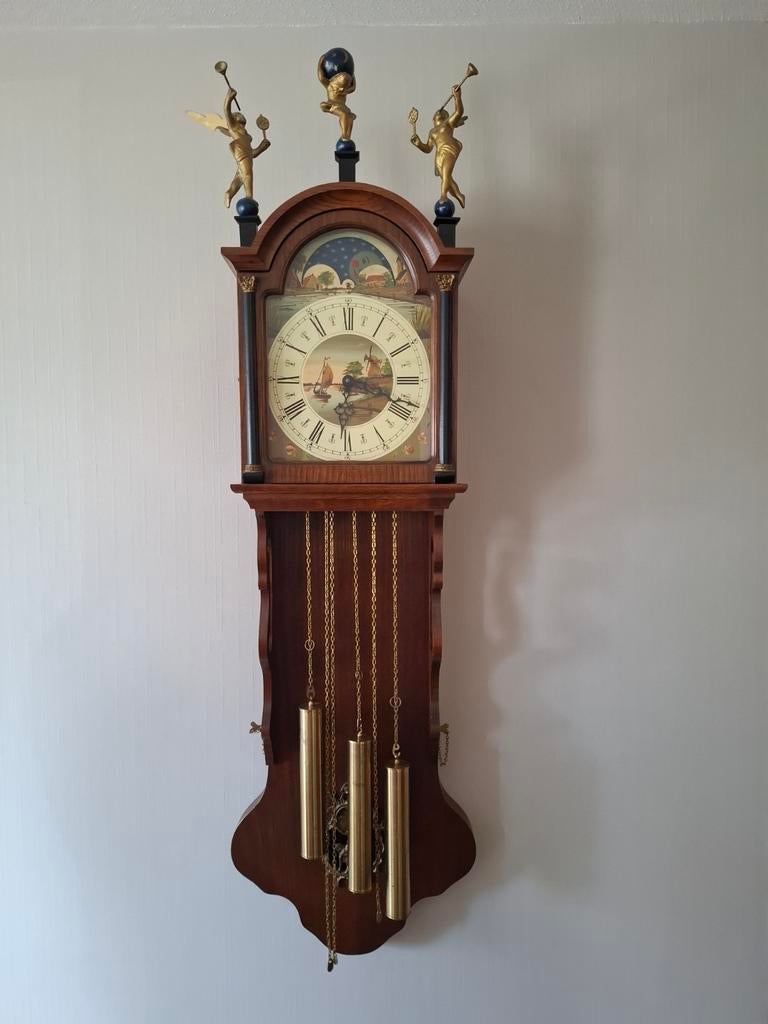 Friese staartklok, 50 jaar oud.., Ophalen