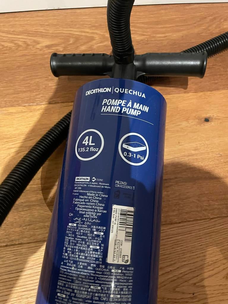 Decathlon Quechua Handpomp 4L voor Camping Matrassen, Ophalen of Verzenden, Gebruikt, Handmatig