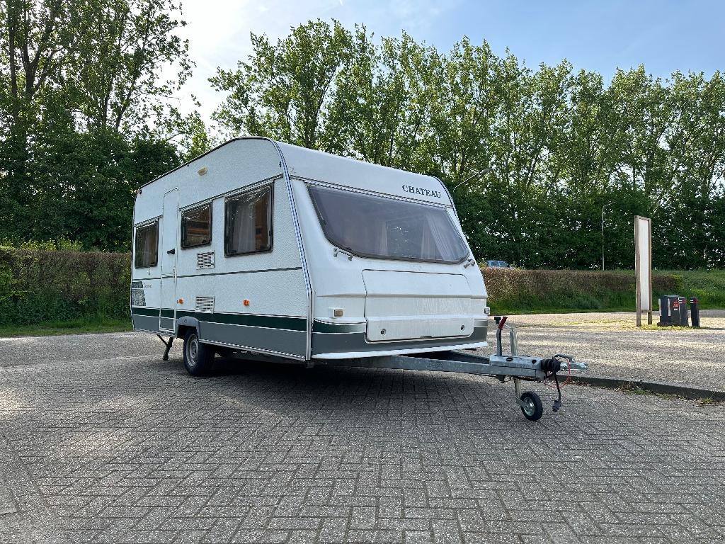 Chateau Caratt 430 2001, Caravans en Kamperen, Caravans, 75 kg, Dwarsbed, Bedrijf, 750 - 1000 kg