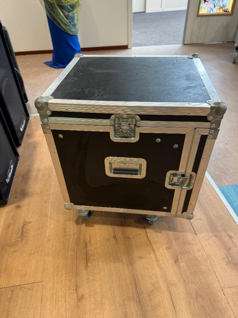 flightcase op zwenkwielen, Ophalen, Gebruikt, Overige instrumenten, Flightcase