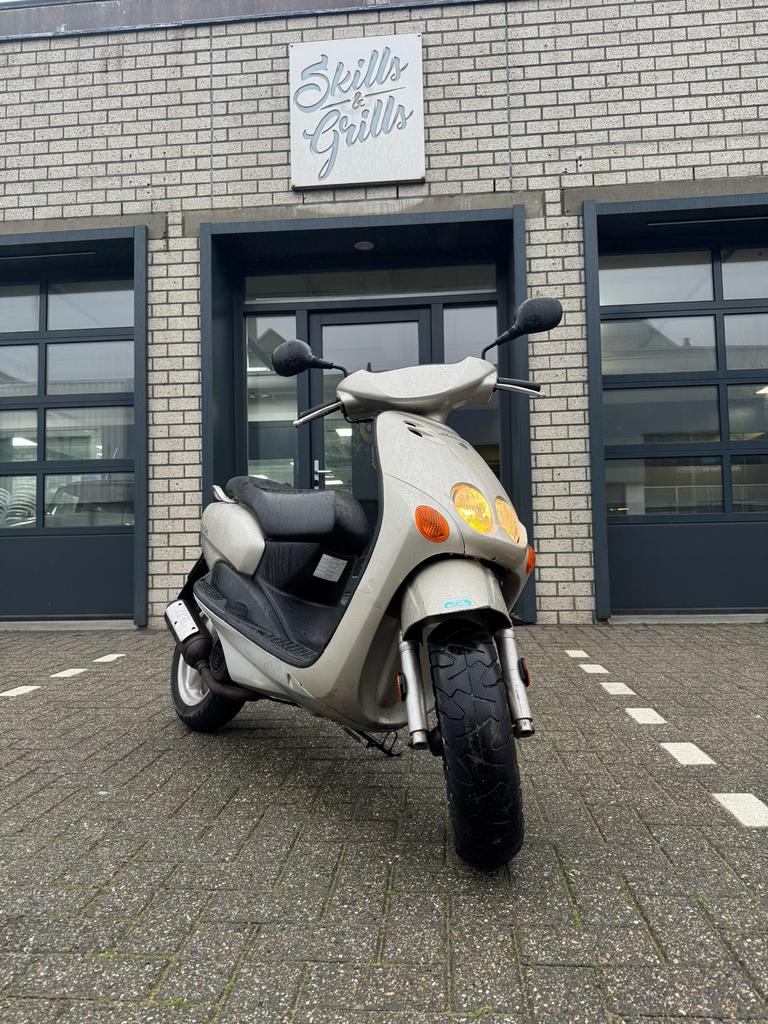 Yamaha Neos scooter, Fietsen en Brommers, Scooters | Yamaha, Gebruikt, Neo's, Maximaal 25 km/u, Benzine, Ophalen of Verzenden