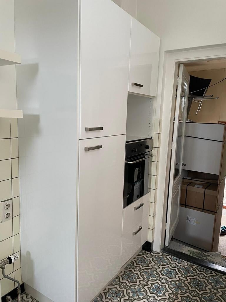 Witte hoge keukenkast IKEA Method met inbouwkoelkast, Ophalen, Gebruikt