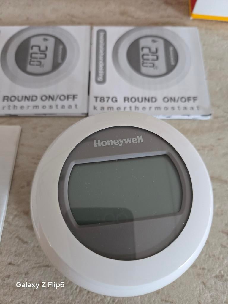 Honeywell Round T87G Kamerthermostaat - Aan/Uit, Ophalen of Verzenden