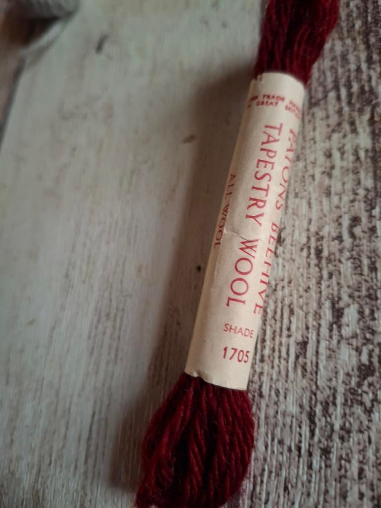 Pattons borduurwol €0.50per streng, Ophalen of Verzenden, Nieuw, Breien of Haken, Wol of Garen