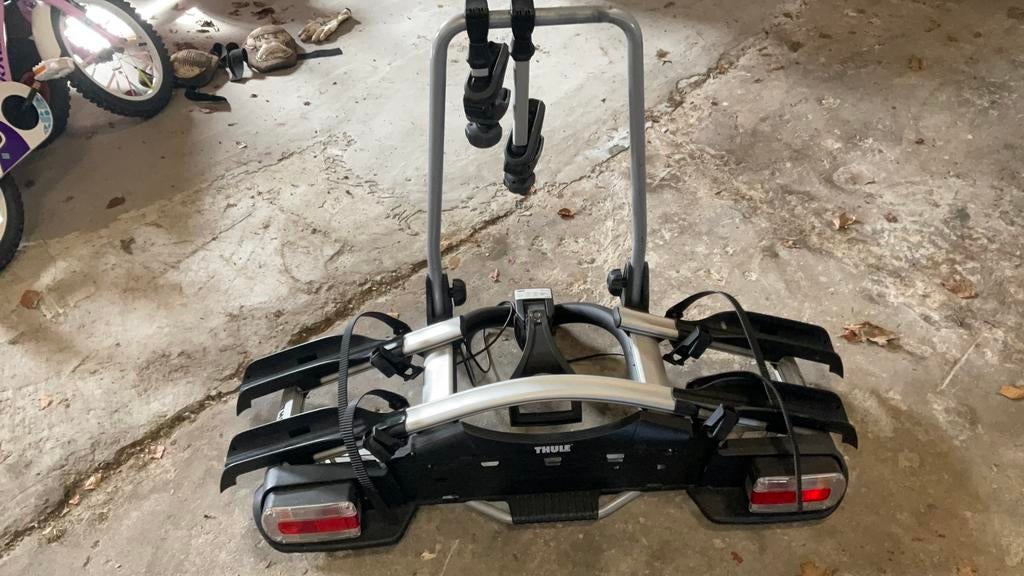 Thule fietsendrager, Ophalen, 2 fietsen, Zo goed als nieuw, Trekhaakdrager