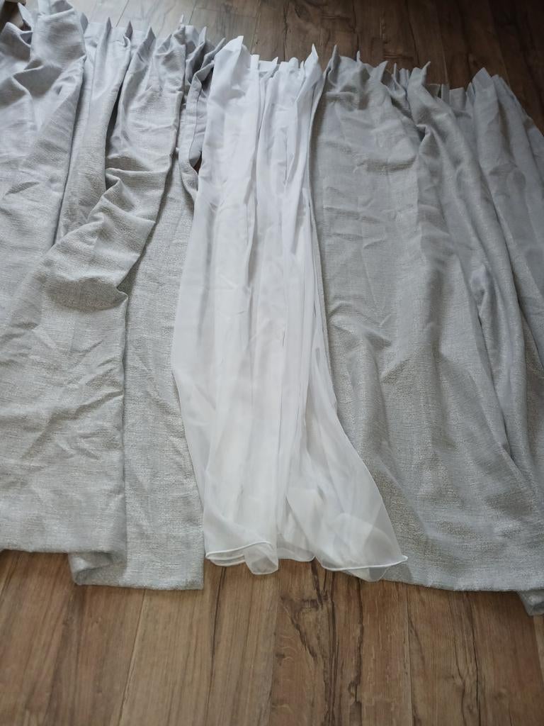 Grijze gordijnen met witte voile, 200 cm of meer, Ophalen of Verzenden, Zo goed als nieuw, 200 cm of meer
