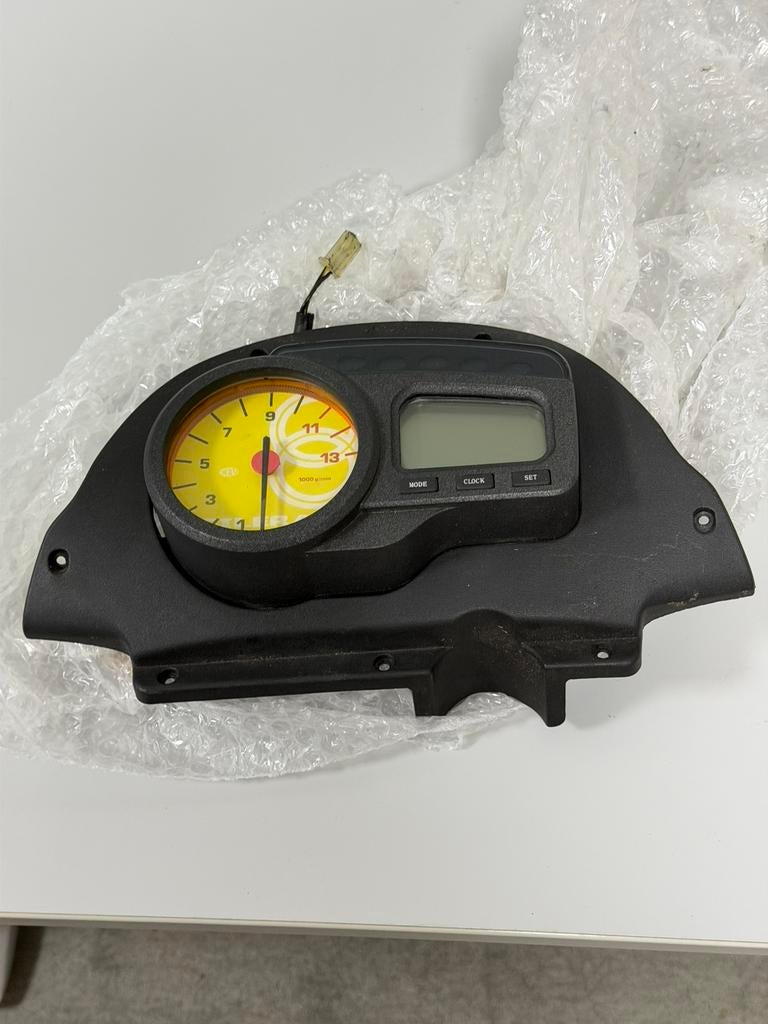 Gilera DNA 50 cc Teller / Dashboard clock Odometer OEM, Overige typen, Ophalen of Verzenden, Zo goed als nieuw, H